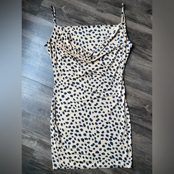 Forever 21 Women’s Mini Dress Size S - Picture 6 of 6
